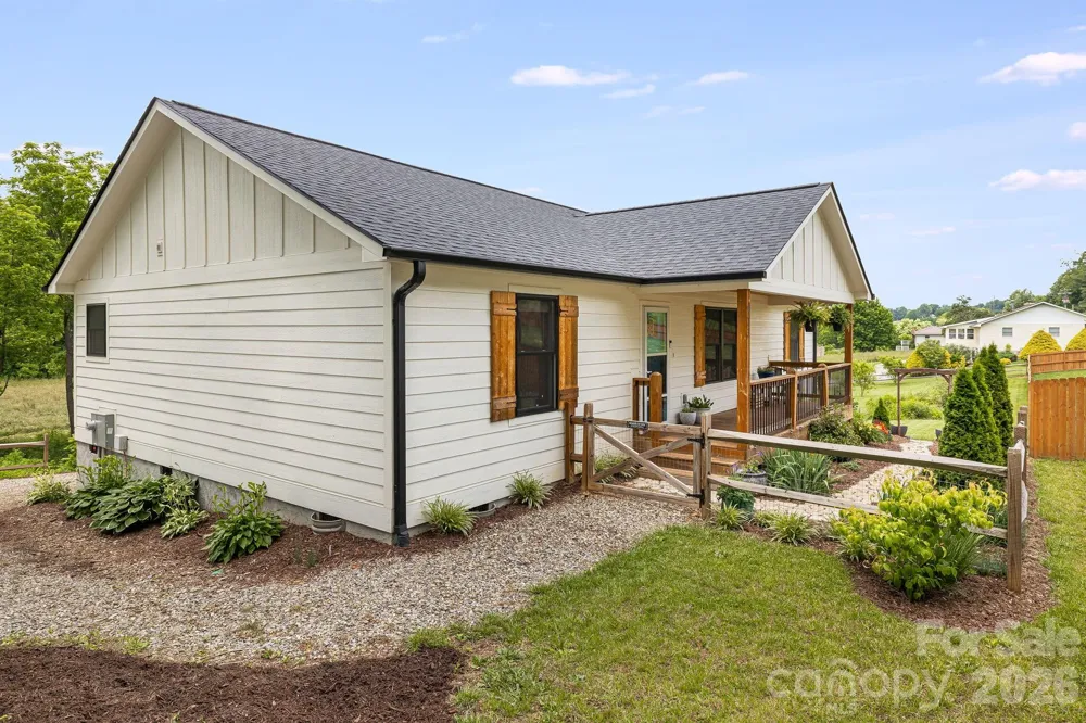 923 Newfound Road Leicester, NC 28748