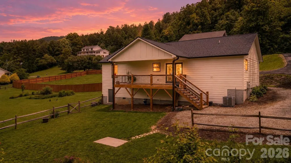 923 Newfound Road Leicester, NC 28748