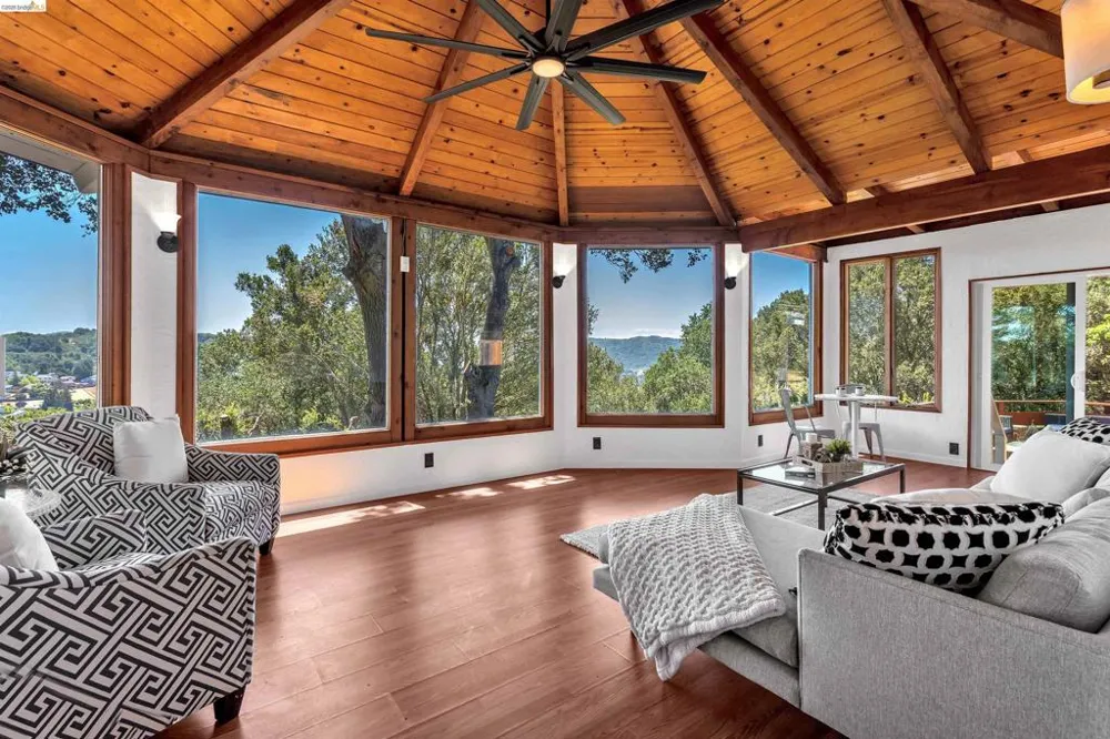 7001 Monte Verde Rd El Sobrante, CA 94803