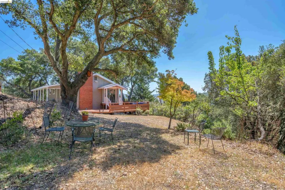 7001 Monte Verde Rd El Sobrante, CA 94803