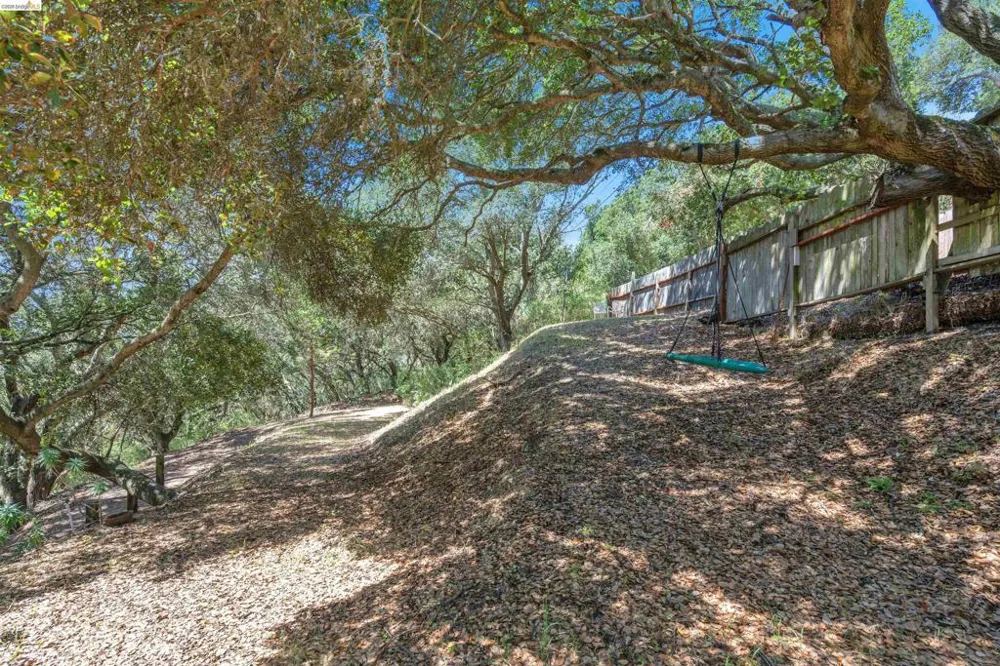 7001 Monte Verde Rd El Sobrante, CA 94803