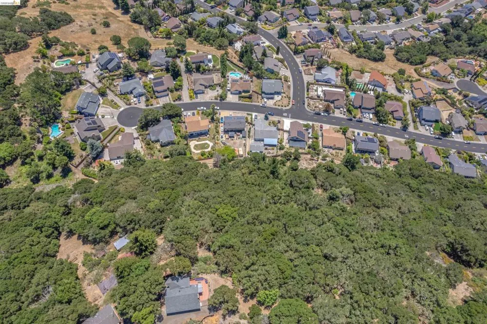 7001 Monte Verde Rd El Sobrante, CA 94803