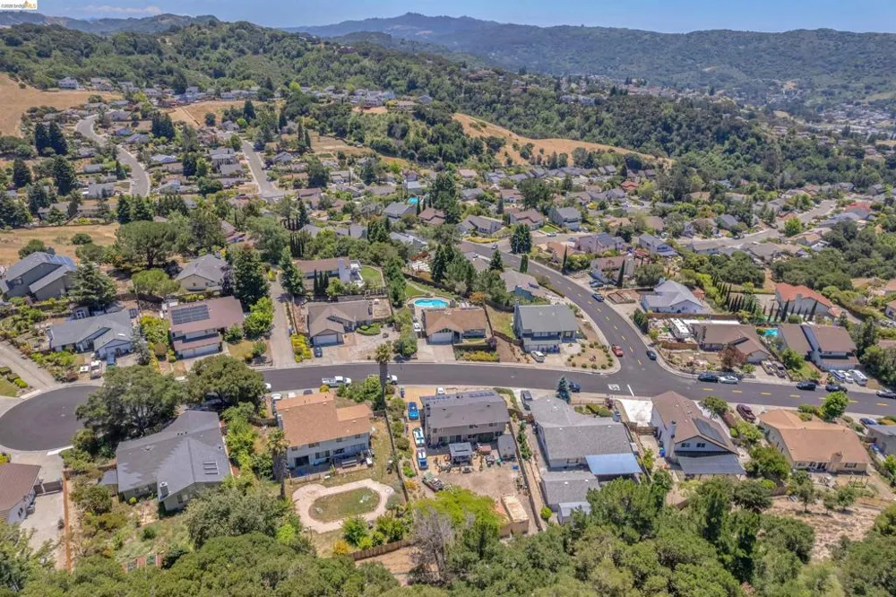 7001 Monte Verde Rd El Sobrante, CA 94803