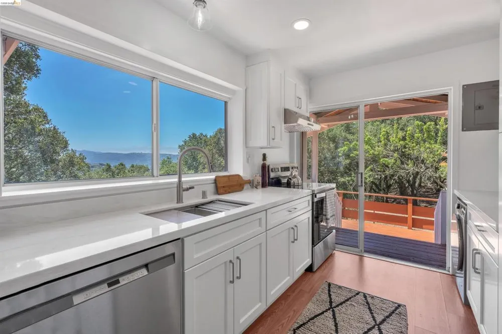 7001 Monte Verde Rd El Sobrante, CA 94803