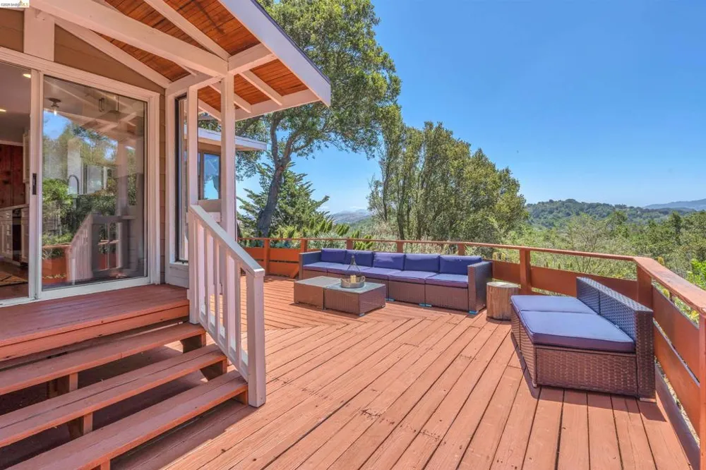 7001 Monte Verde Rd El Sobrante, CA 94803