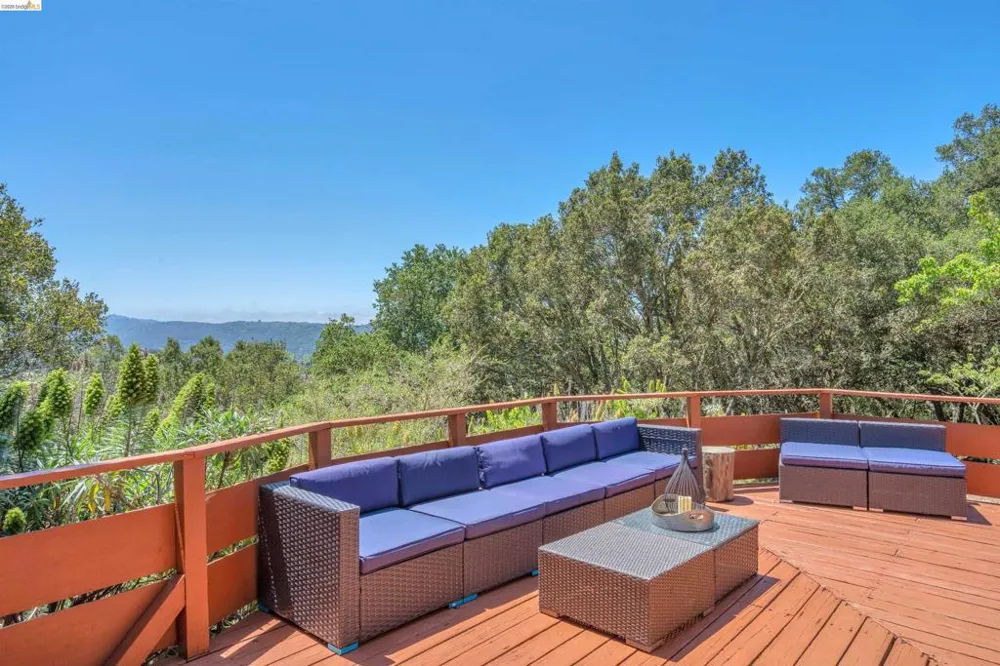 7001 Monte Verde Rd El Sobrante, CA 94803