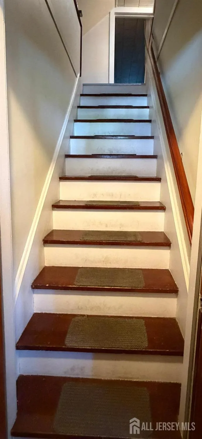624 Chandler Avenue Roselle, NJ 07203