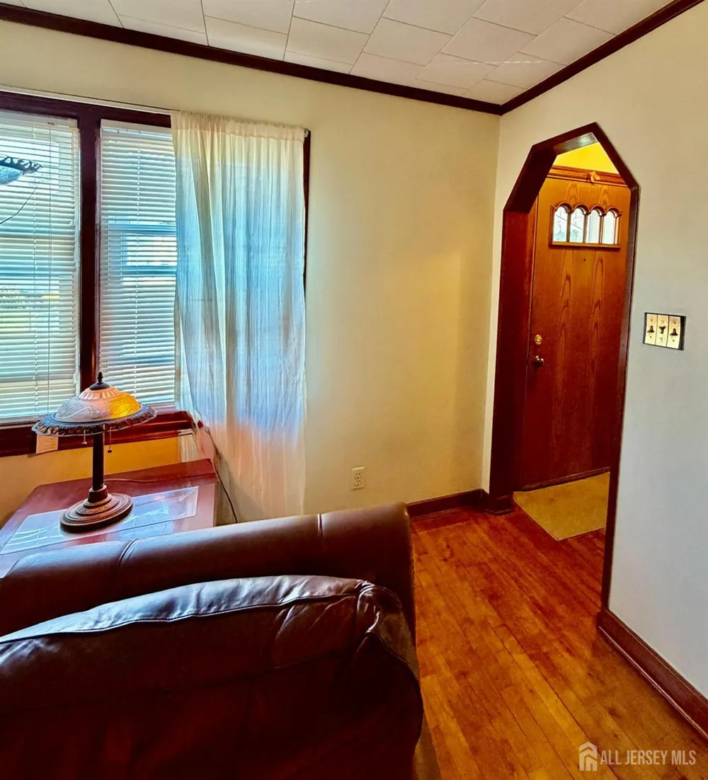 624 Chandler Avenue Roselle, NJ 07203