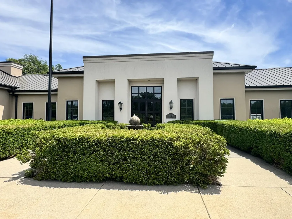 1861 Sturdy Road #B Valparaiso, IN 46383