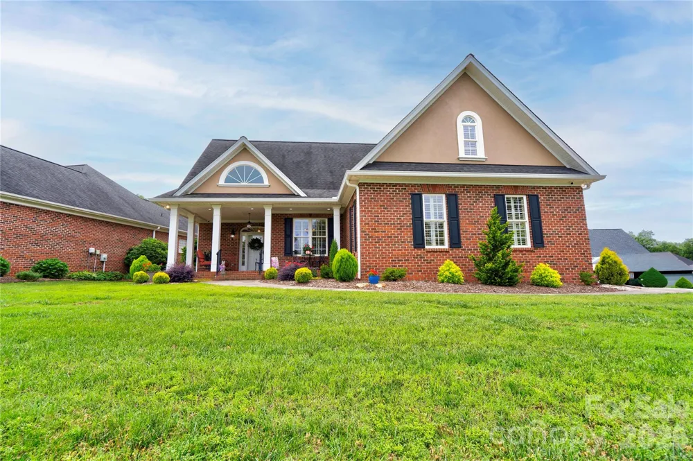121 Blakemore Drive