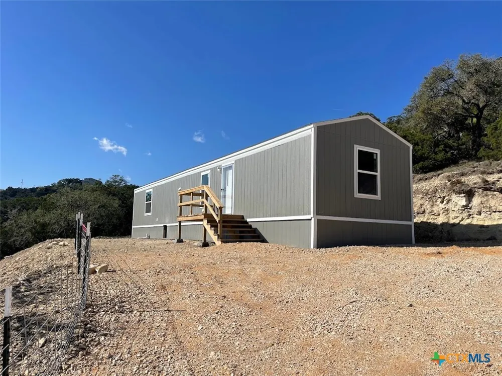 377 Buck Trail #4 Canyon Lake, TX 78133