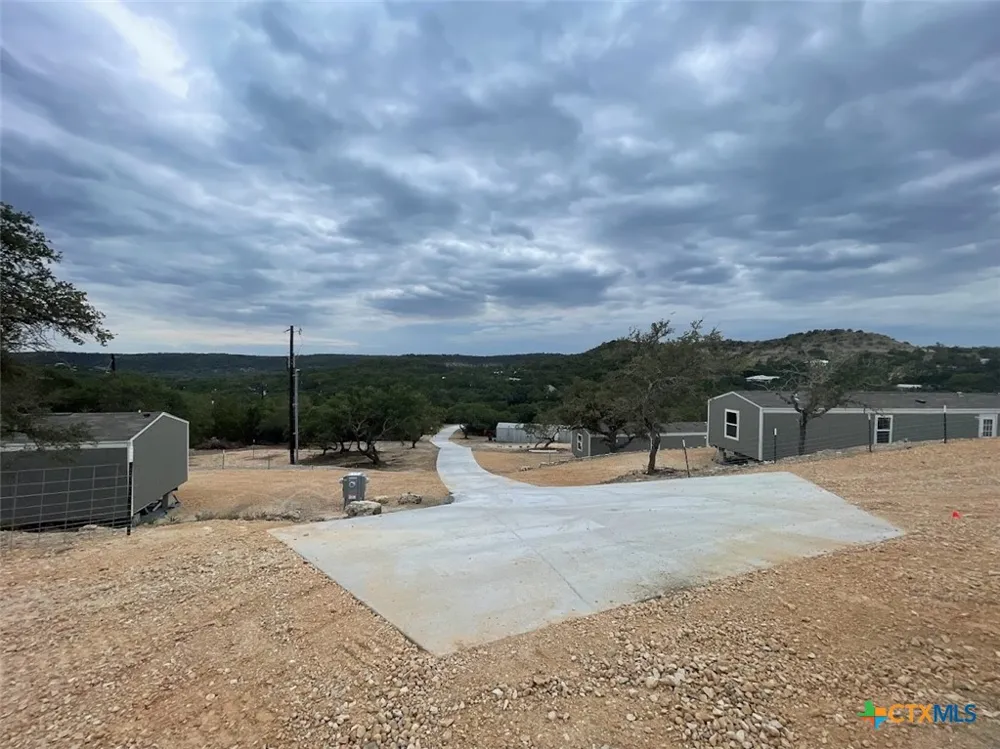 377 Buck Trail #4 Canyon Lake, TX 78133