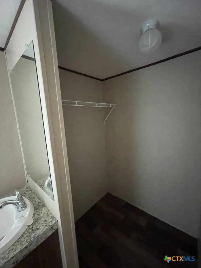 377 Buck Trail #4 Canyon Lake, TX 78133
