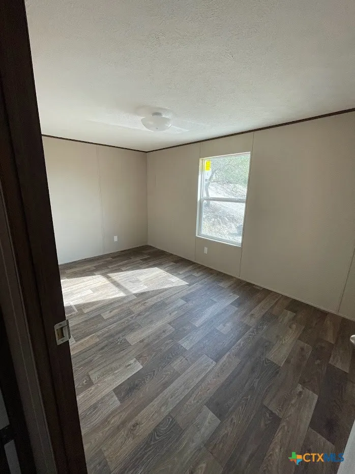 377 Buck Trail #4 Canyon Lake, TX 78133