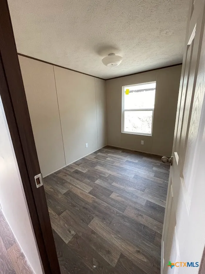 377 Buck Trail #4 Canyon Lake, TX 78133