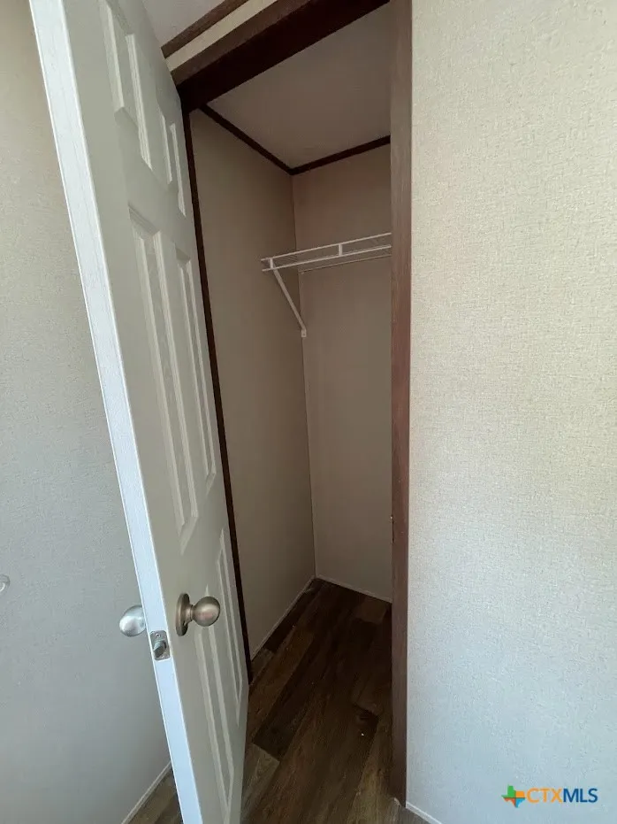 377 Buck Trail #4 Canyon Lake, TX 78133