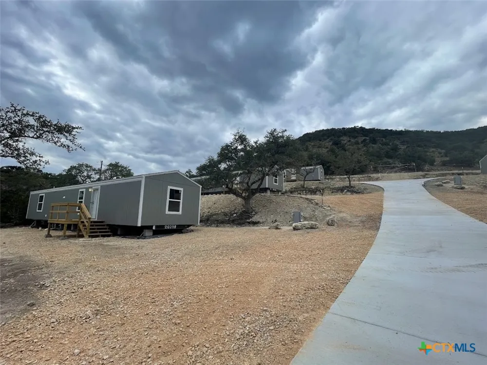 377 Buck Trail #4 Canyon Lake, TX 78133