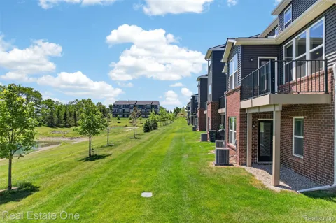 4799 Broomfield Way