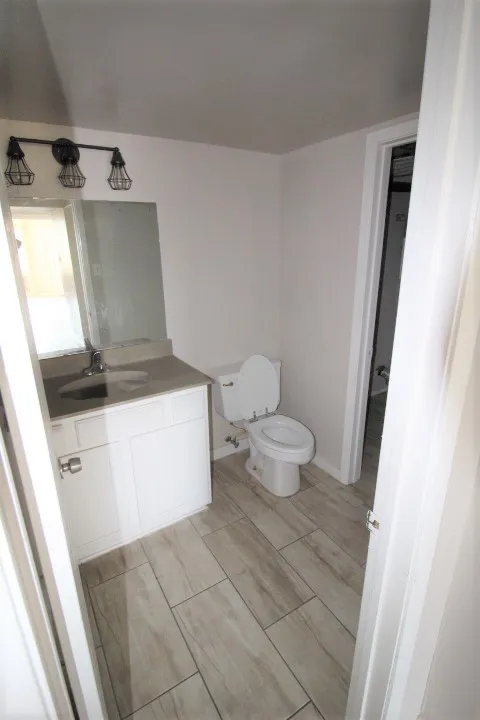 805 Paisley Drive #11 Spicewood, TX 78669