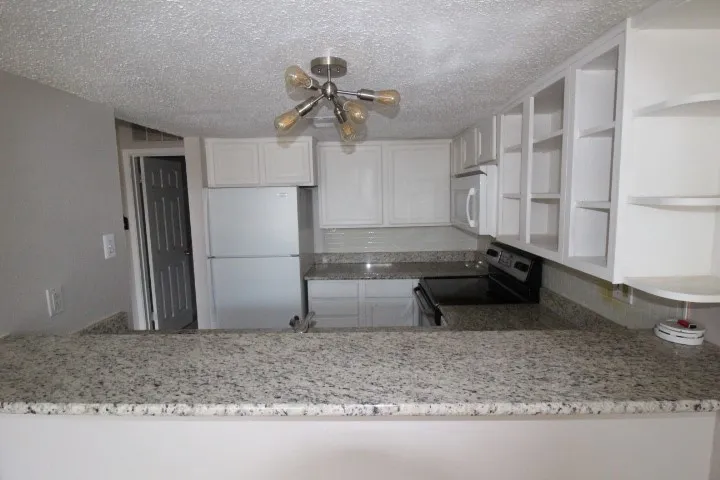 805 Paisley Drive #11 Spicewood, TX 78669