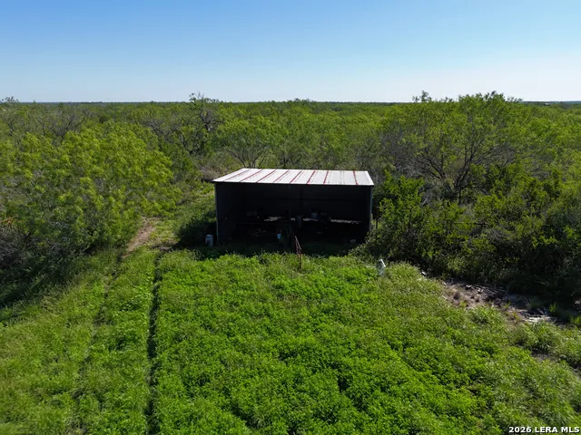 2349 CR 416 Falls City, TX 78113