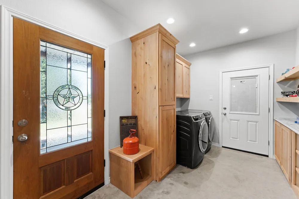 181 Private Road 197 Blum, TX 76627