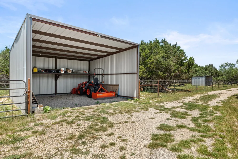 181 Private Road 197 Blum, TX 76627