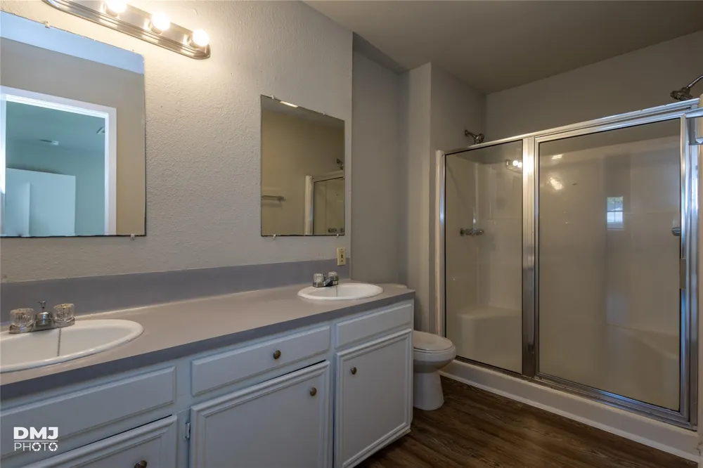 3140 Boyd Avenue Groves, TX 77619
