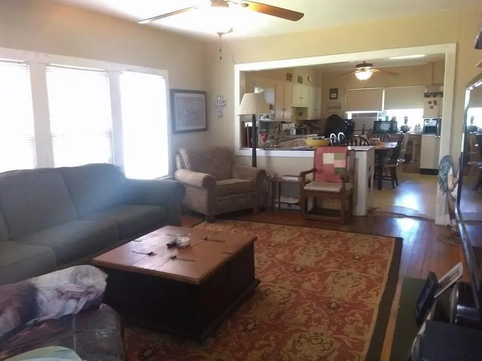 1146 County Road 444 El Campo, TX 77437