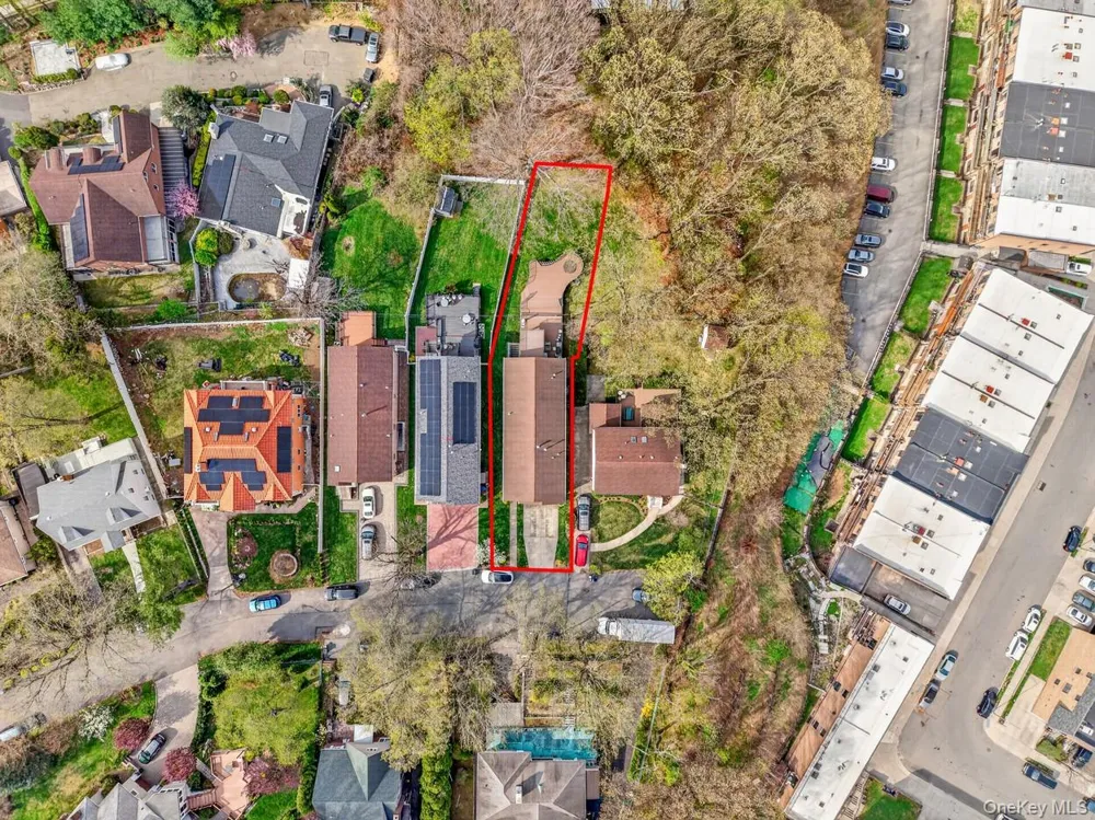 7112 242nd Street Little Neck, NY 11362