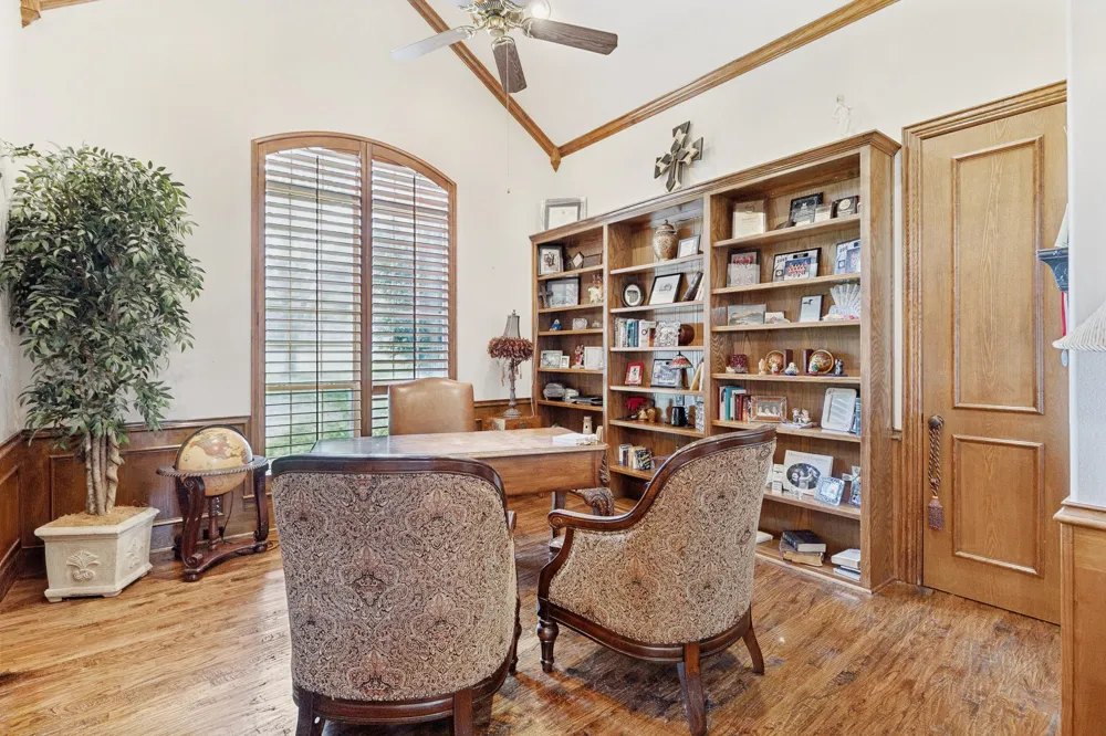 1970 Mary Lee Lane Lucas, TX 75002