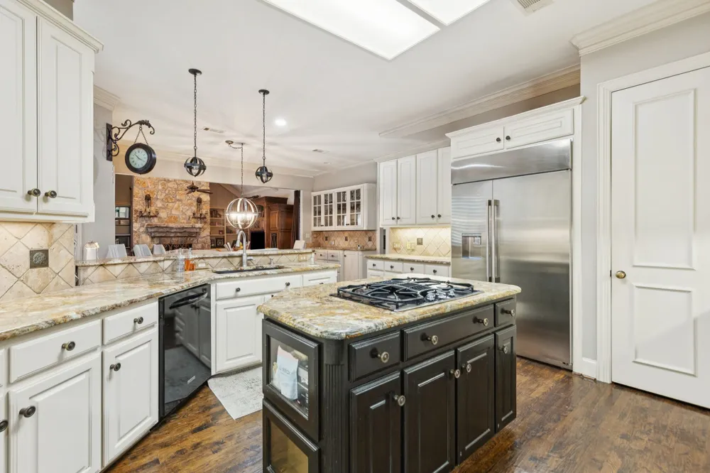1970 Mary Lee Lane Lucas, TX 75002