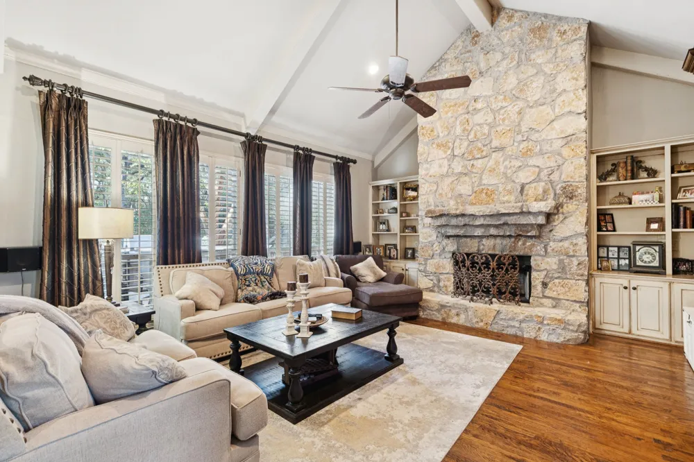 1970 Mary Lee Lane Lucas, TX 75002