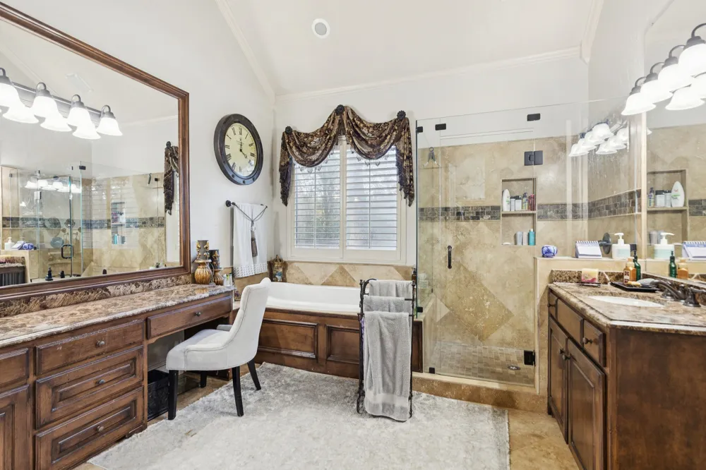 1970 Mary Lee Lane Lucas, TX 75002