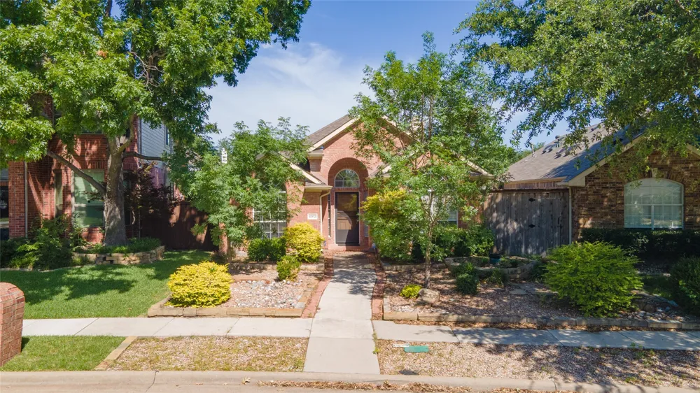 6912 Harvey Lane