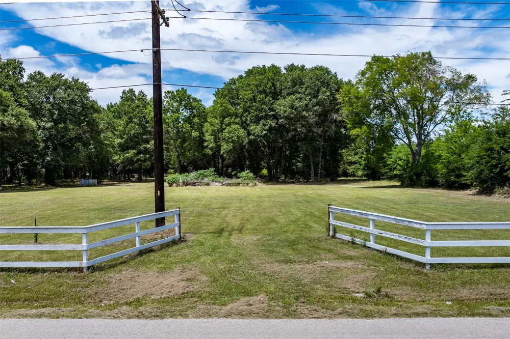 212 E Will White Road Tool, TX 75143