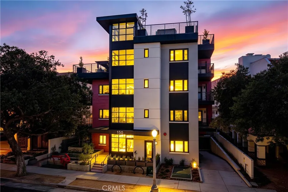 150 S Oak Knoll #103 Pasadena, CA 91101