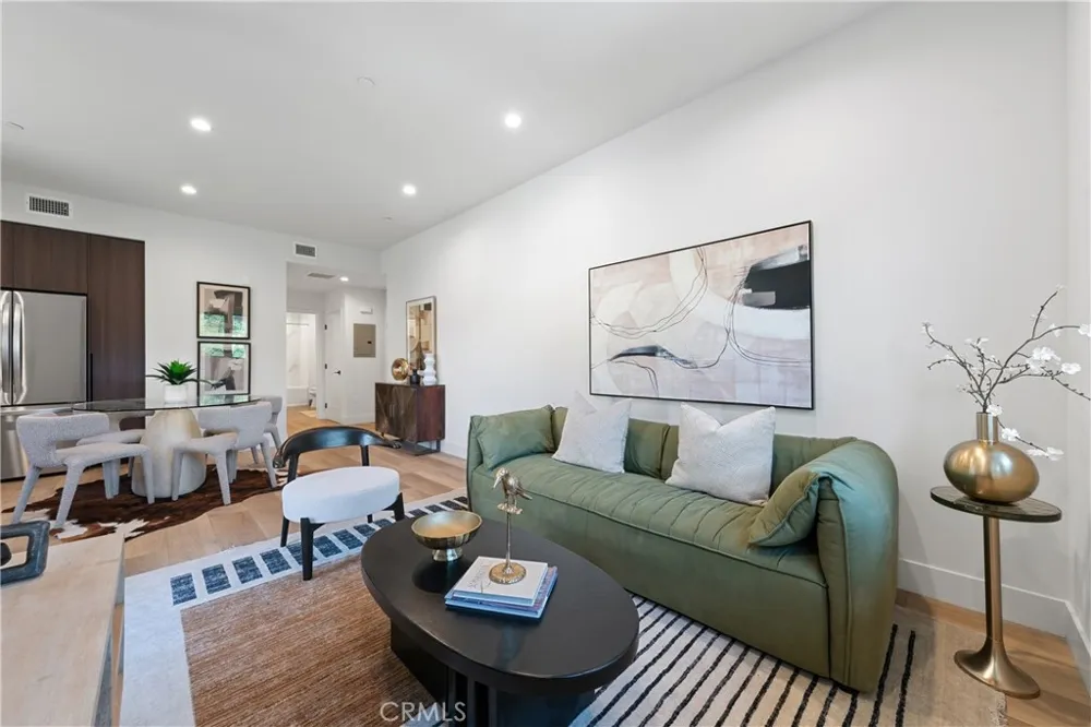 150 S Oak Knoll #103 Pasadena, CA 91101