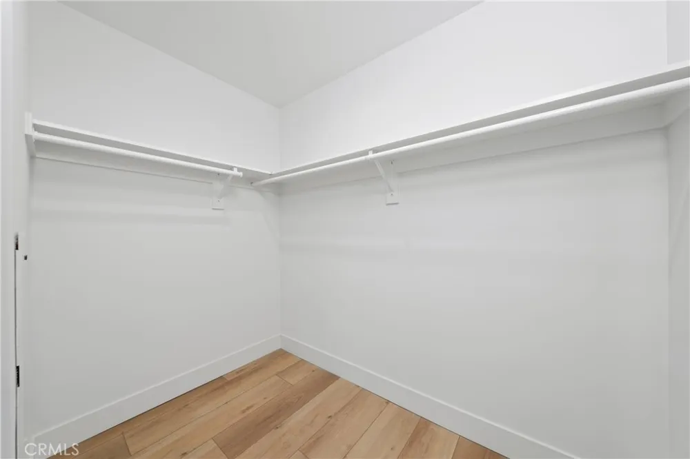 150 S Oak Knoll #103 Pasadena, CA 91101