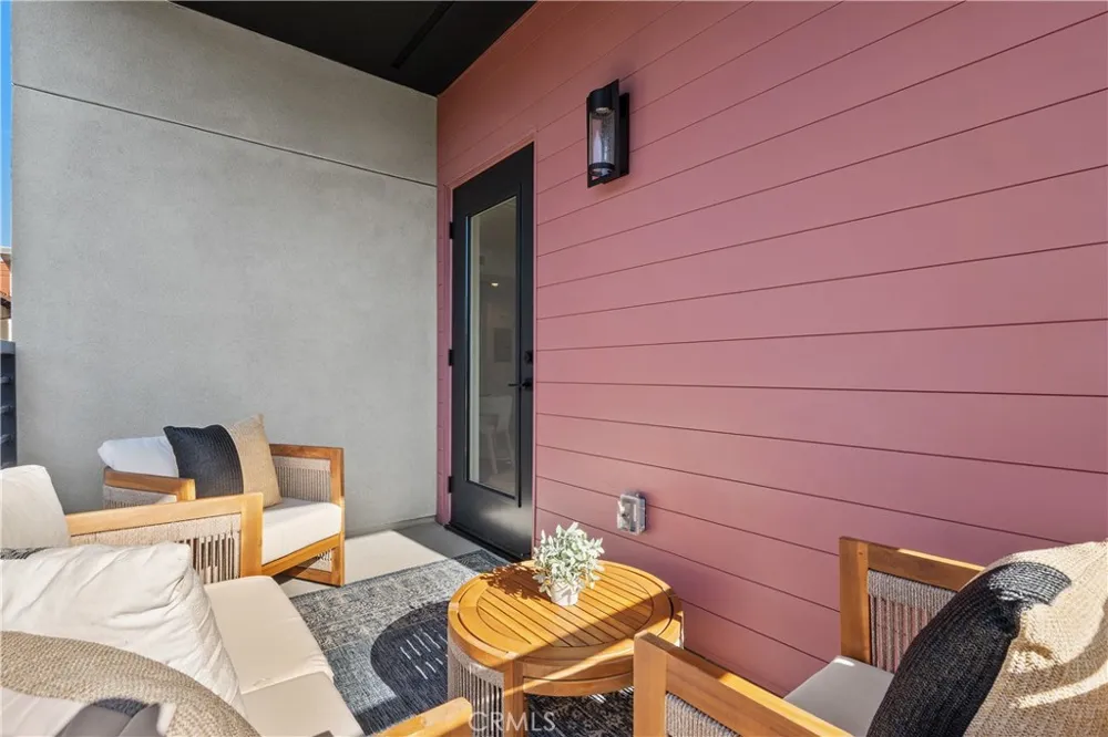 150 S Oak Knoll #103 Pasadena, CA 91101