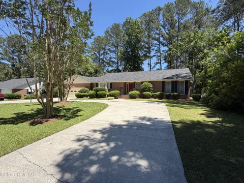 683 Chestnut Drive