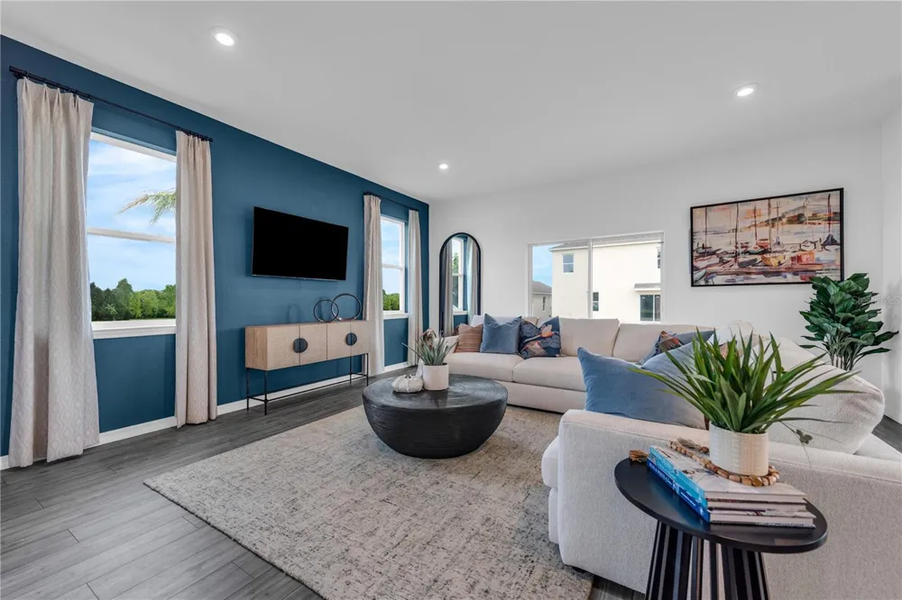 907 CASTLEFORD AVENUE Palm Bay, FL 32905
