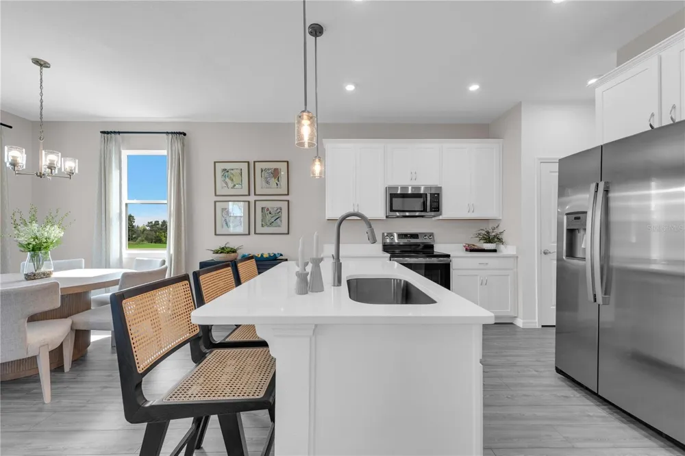 907 CASTLEFORD AVENUE Palm Bay, FL 32905