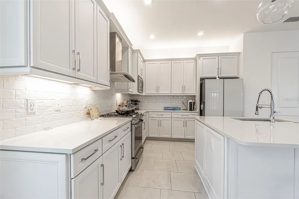 32353 ROSEWOOD MEADOW LANE Wesley Chapel, FL 33543