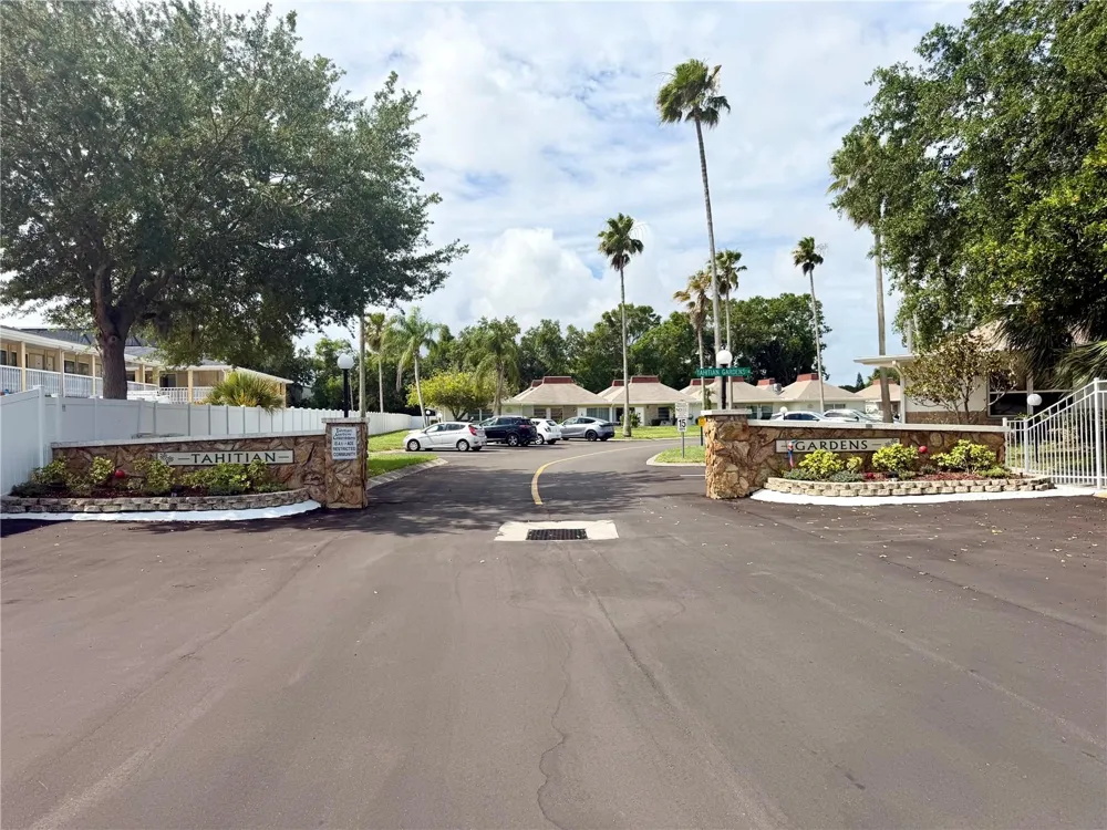 4313 TAHITIAN GARDENS CIRCLE #C Holiday, FL 34691