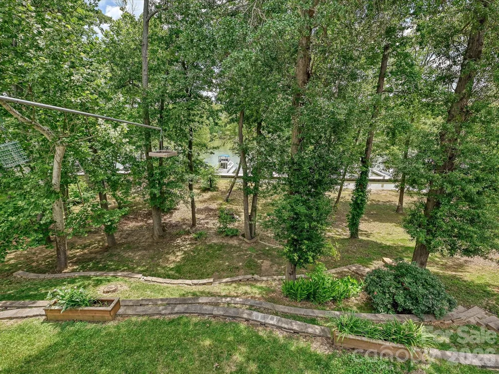 152 Lighthouse Road Mount Holly, NC 28120