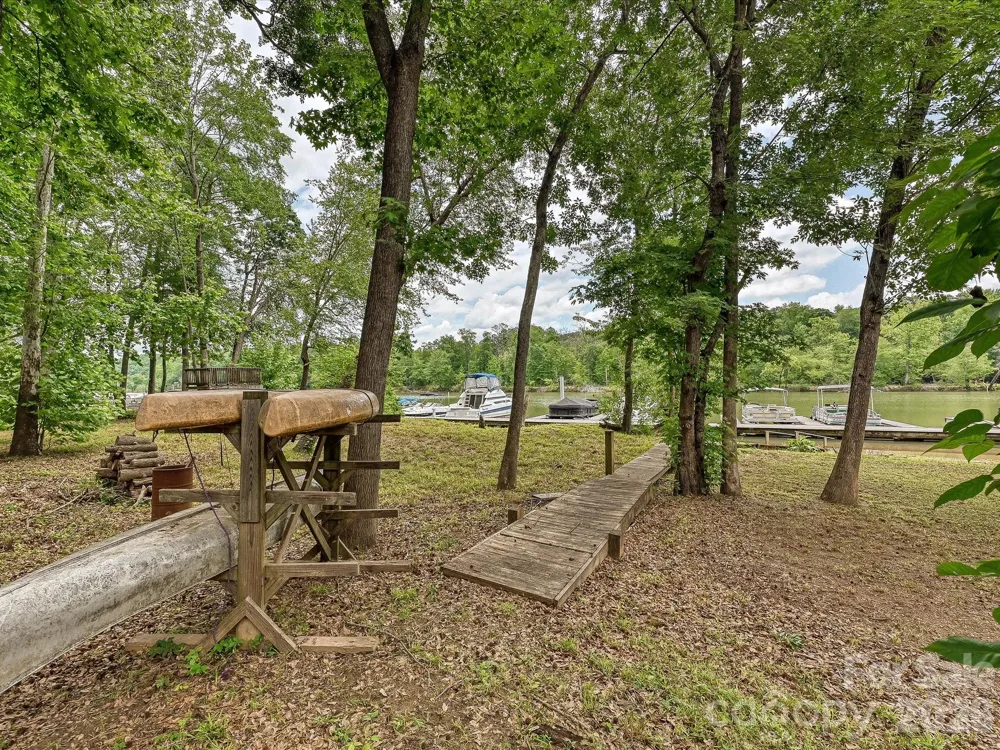 152 Lighthouse Road Mount Holly, NC 28120
