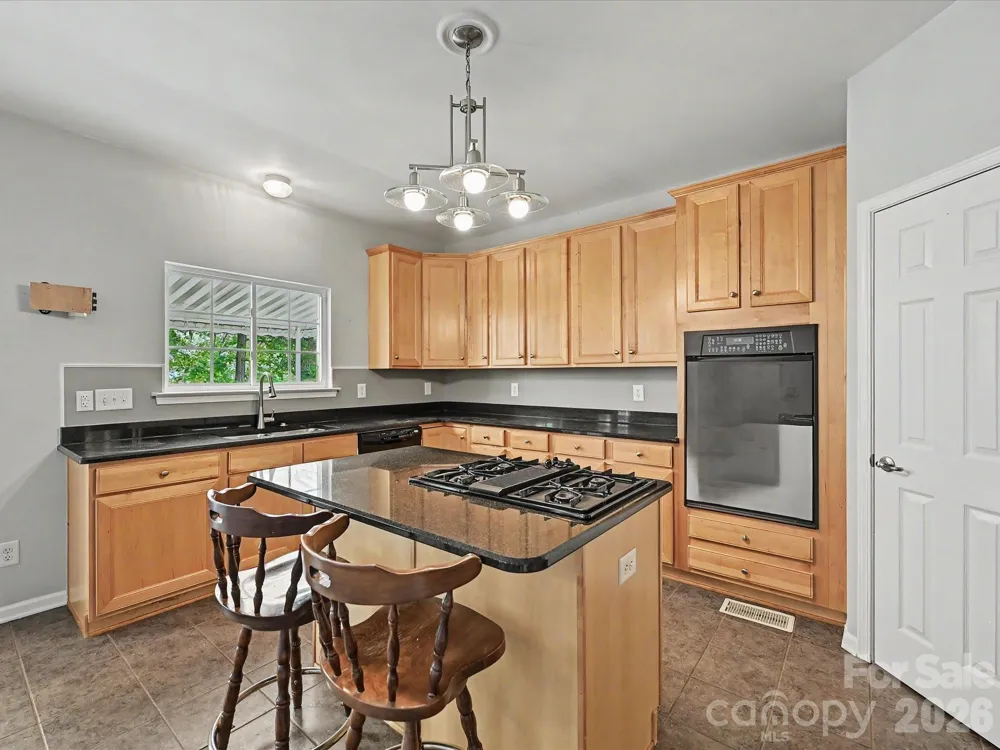 152 Lighthouse Road Mount Holly, NC 28120