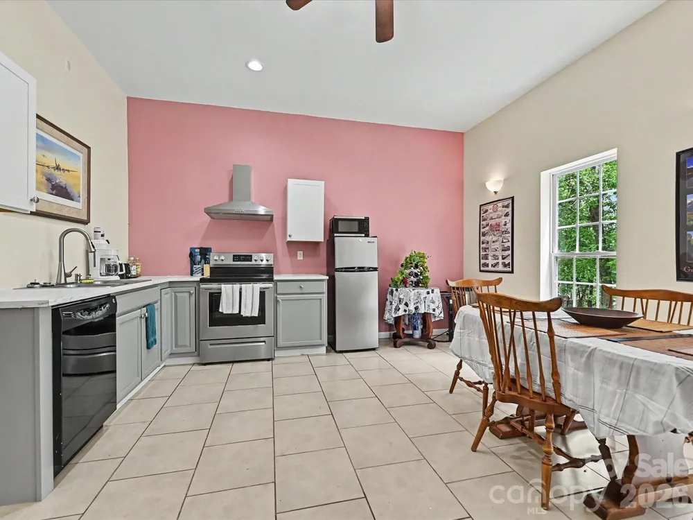 152 Lighthouse Road Mount Holly, NC 28120