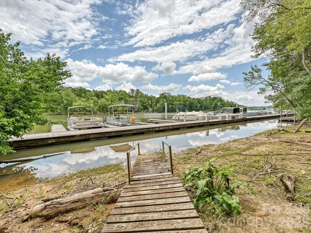 152 Lighthouse Road Mount Holly, NC 28120
